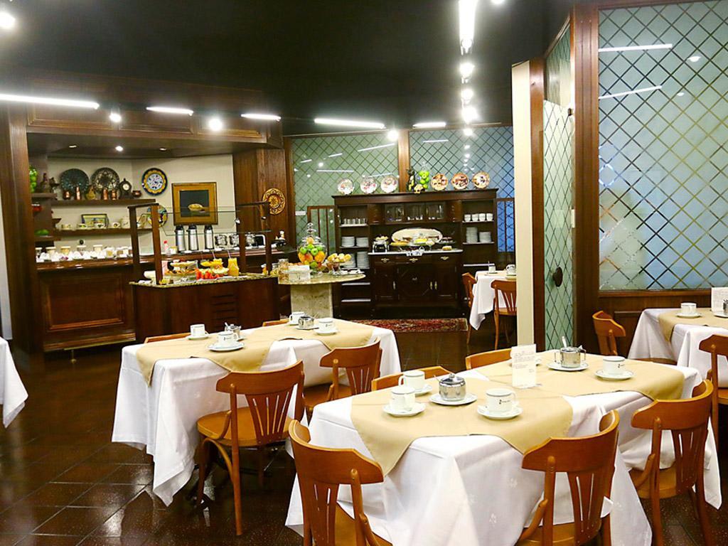 Village Hotel Ponta Grossa  Luaran gambar