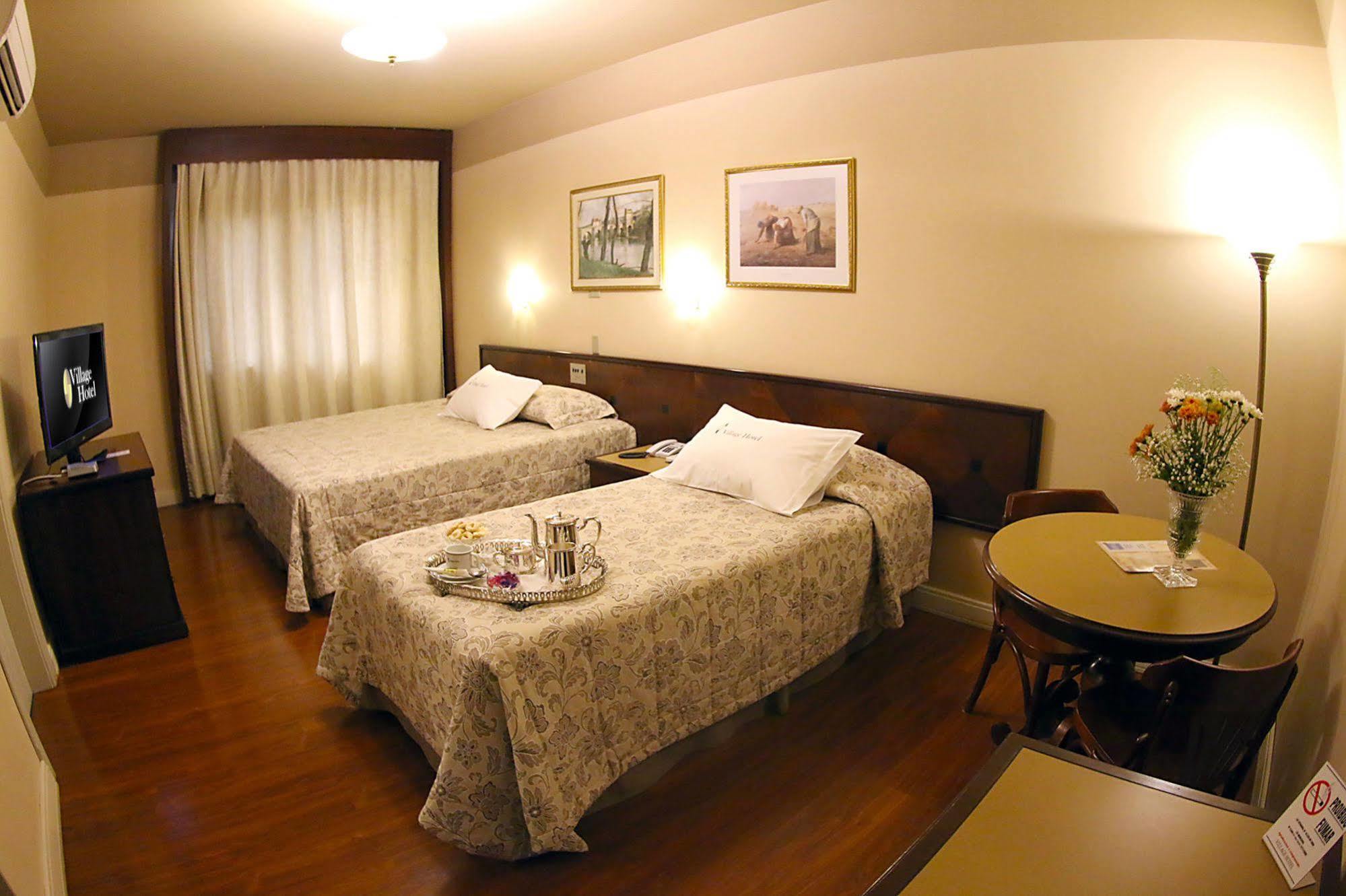 Village Hotel Ponta Grossa  Luaran gambar